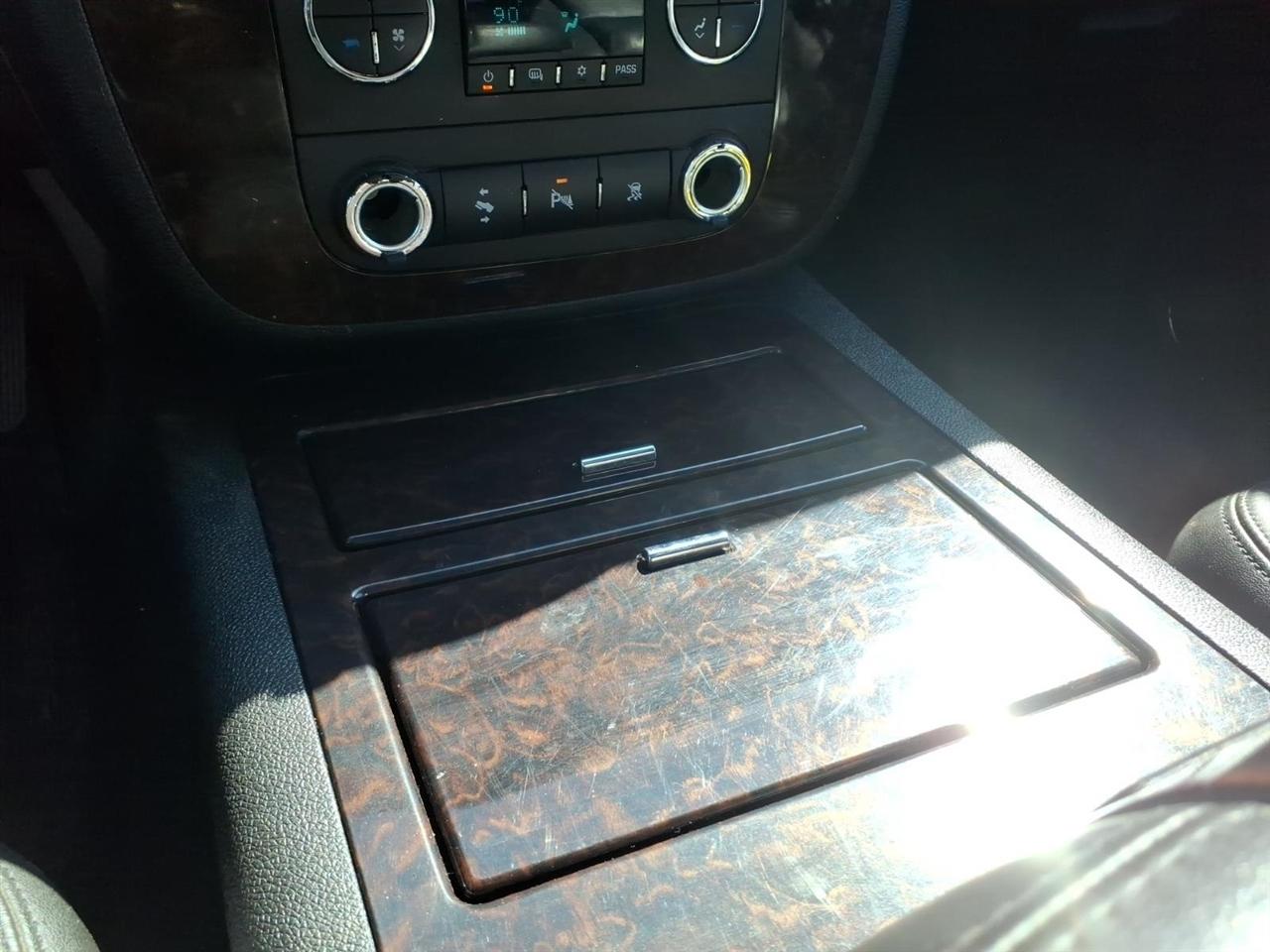 GMC Sierra 1500 AWD Crew Cab 143.5" Denali 2011