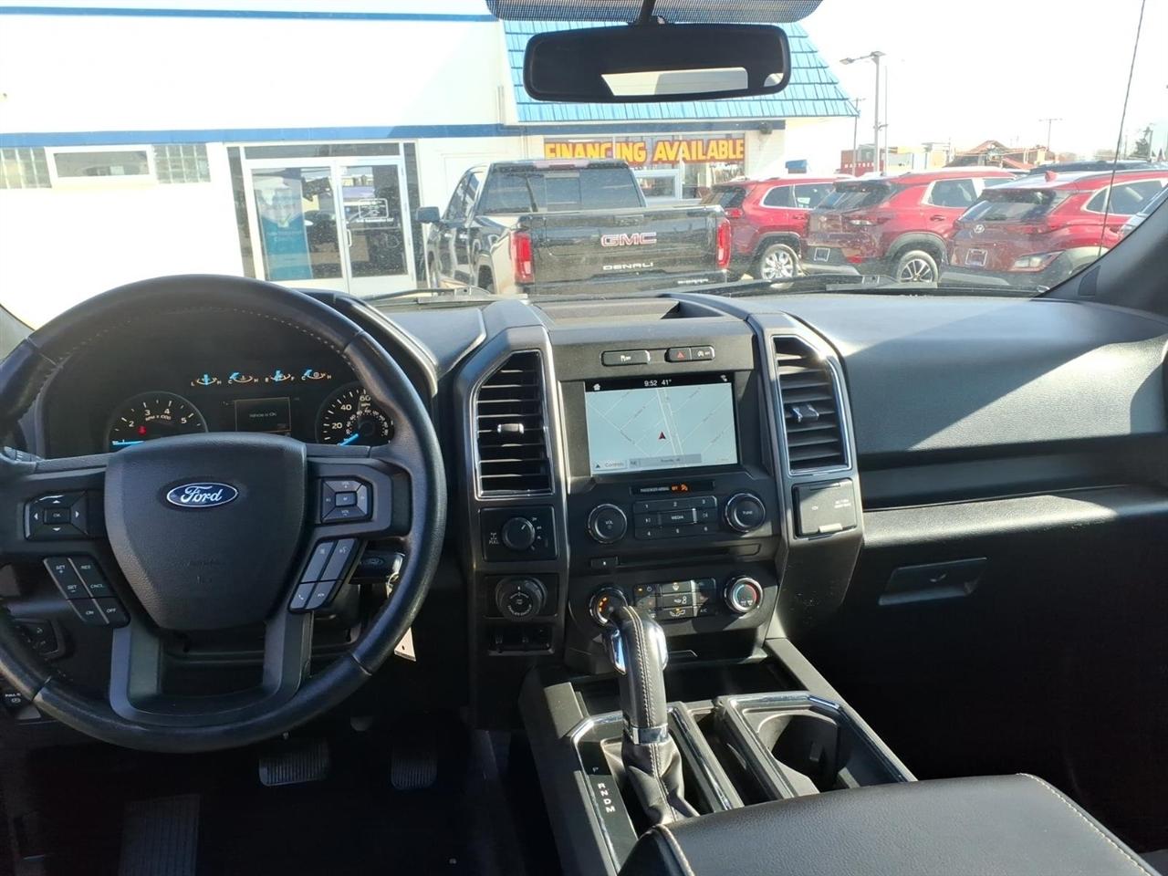 Ford F-150 Lariat 4WD SuperCab 8' Box 2018