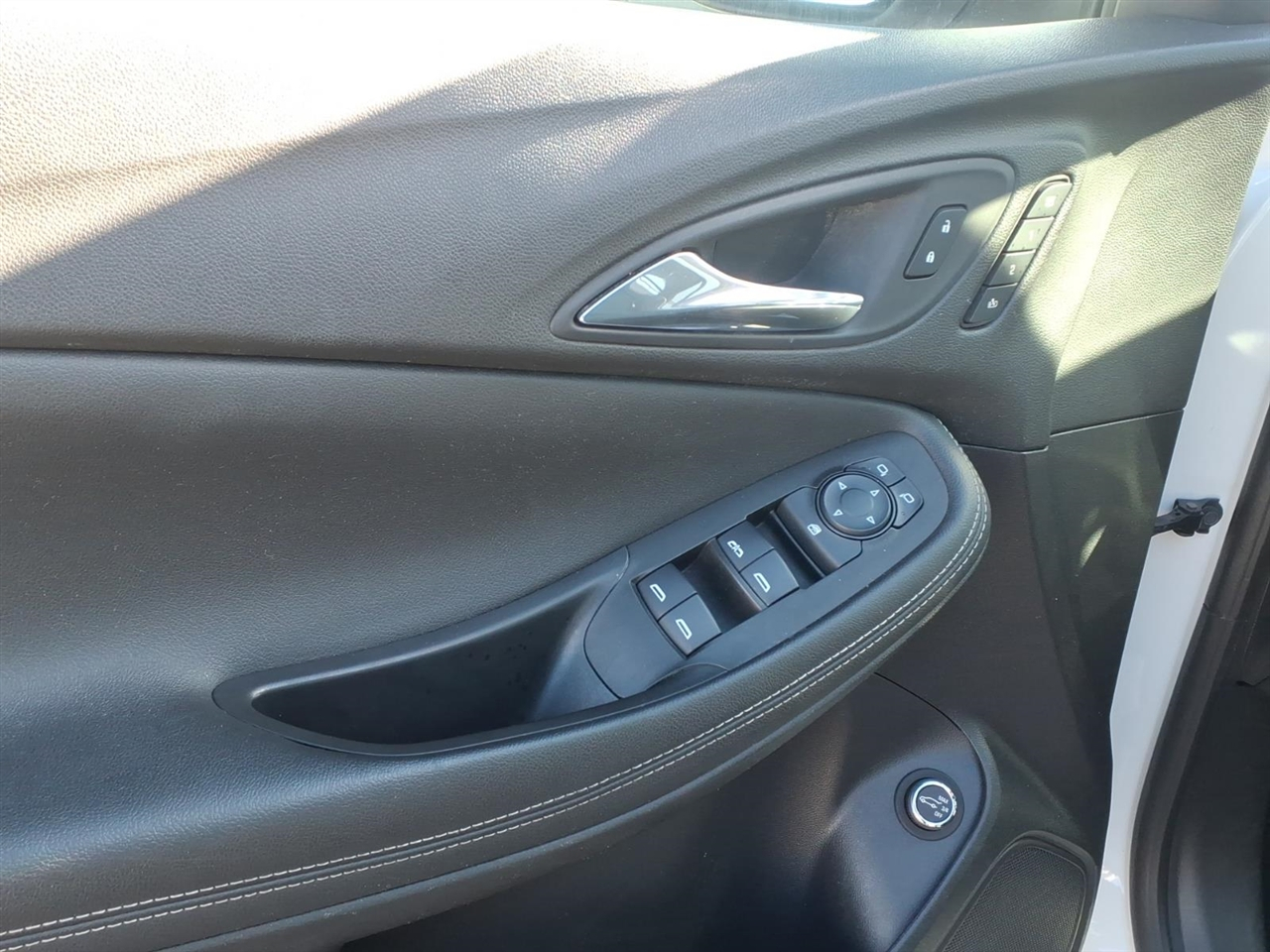 Buick Encore GX FWD 4dr Essence 2022