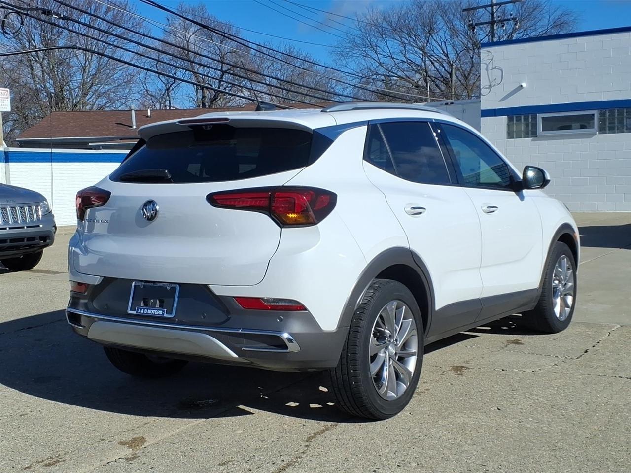 Buick Encore GX FWD 4dr Essence 2022