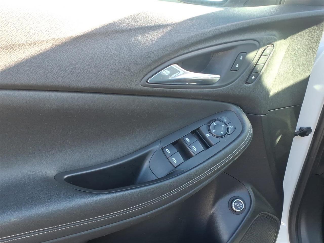 Buick Encore GX FWD 4dr Essence 2022