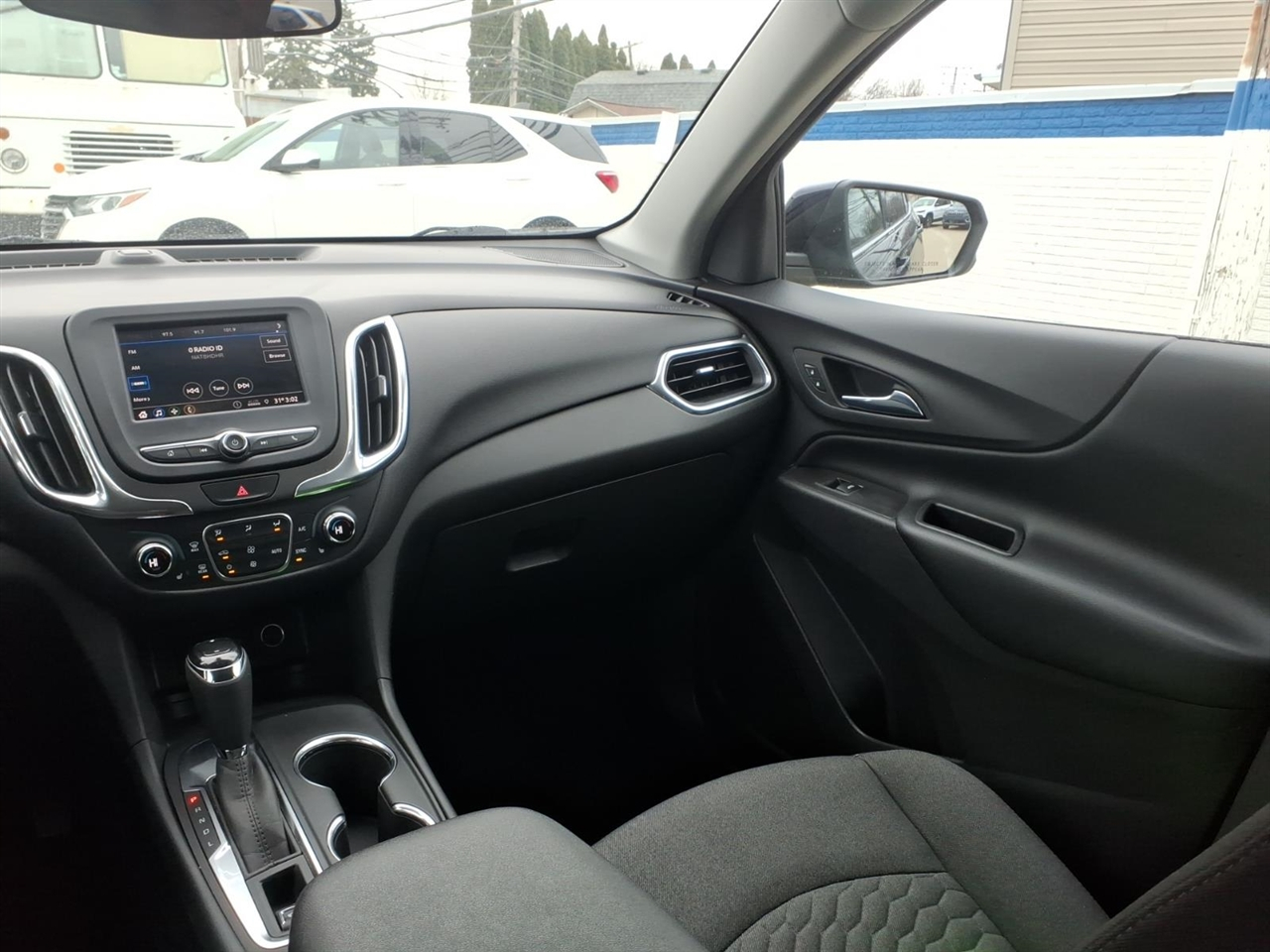 Chevrolet Equinox FWD 4dr LT w/2FL 2020