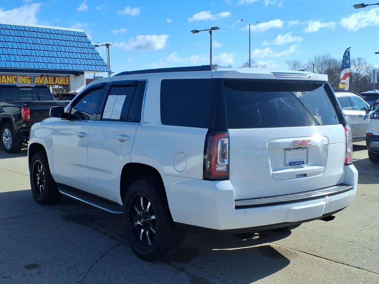GMC Yukon 4WD 4dr SLT 2015