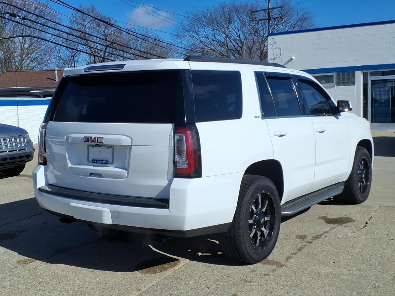 GMC Yukon 4WD 4dr SLT 2015