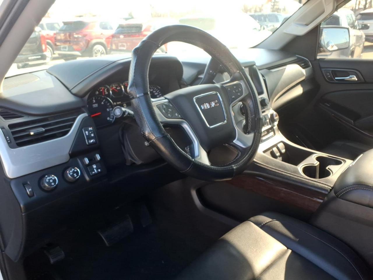 GMC Yukon 4WD 4dr SLT 2015