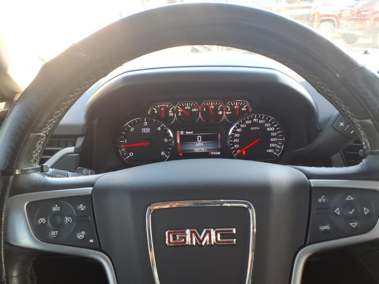 GMC Yukon 4WD 4dr SLT 2015