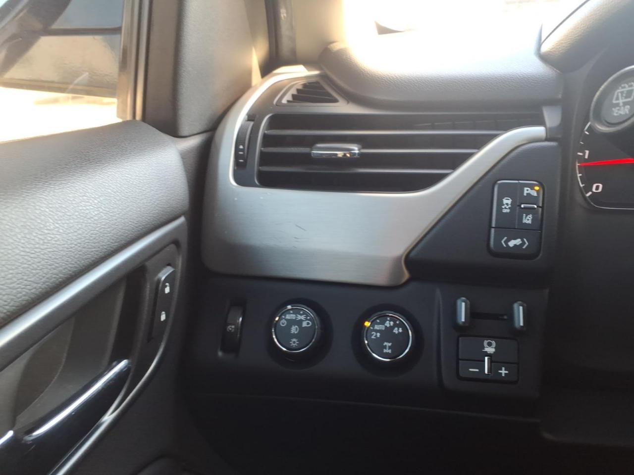 GMC Yukon 4WD 4dr SLT 2015