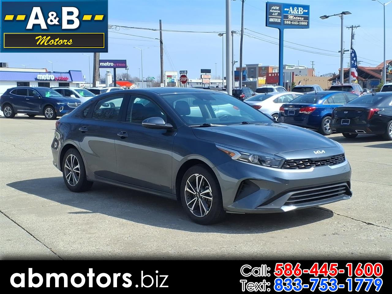 2022 Kia Forte LXS IVT