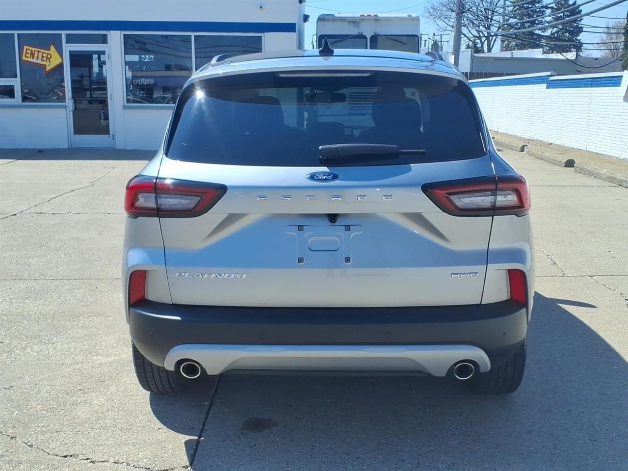 Ford Escape Platinum AWD 2023