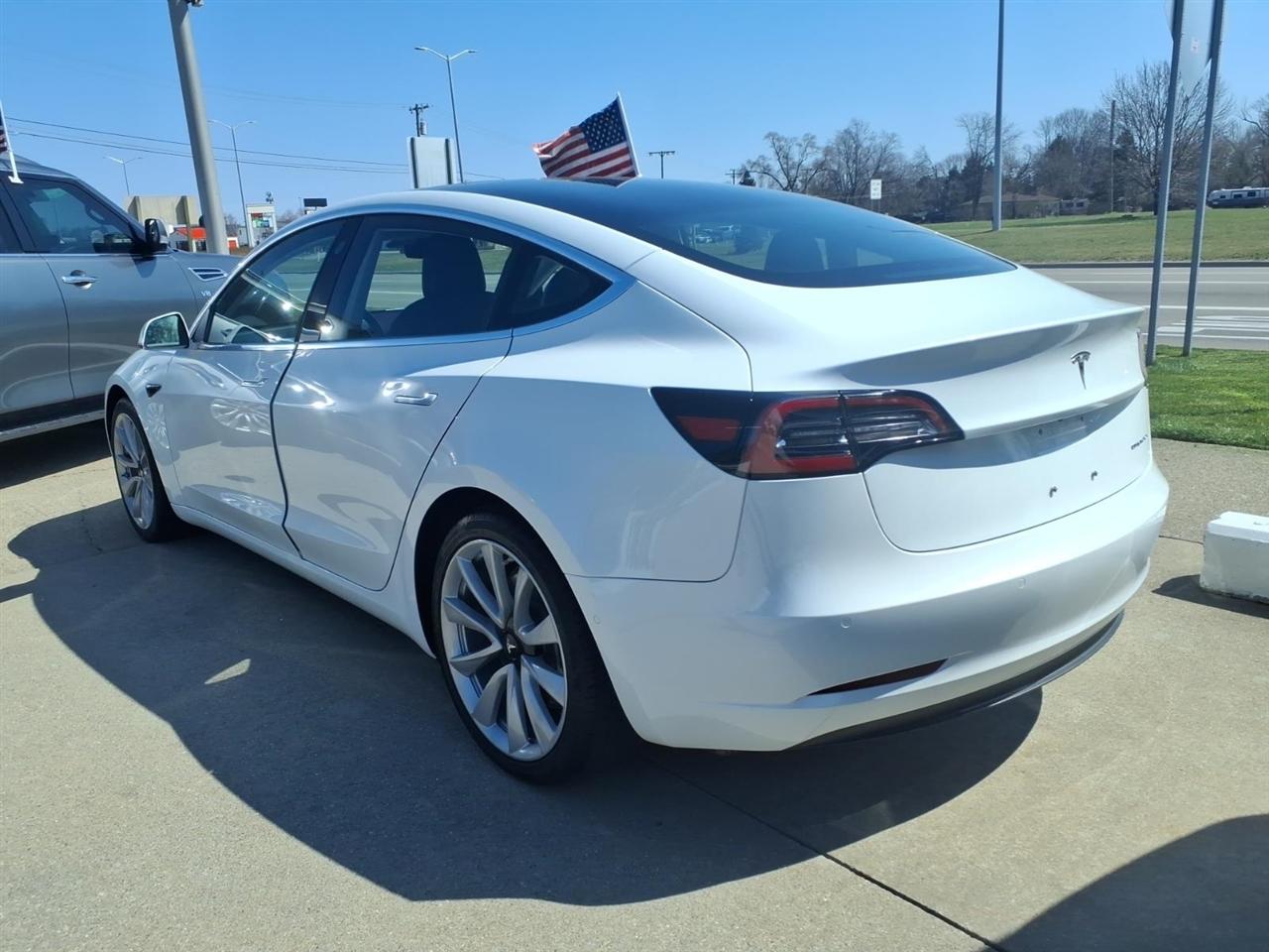 Tesla Model 3 Long Range Battery AWD 2018