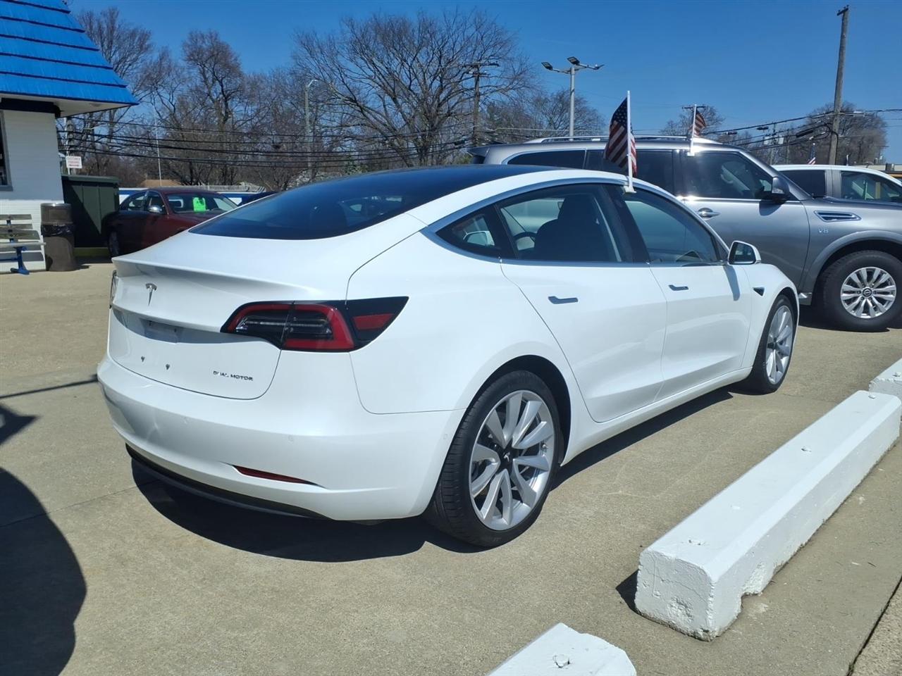 Tesla Model 3 Long Range Battery AWD 2018
