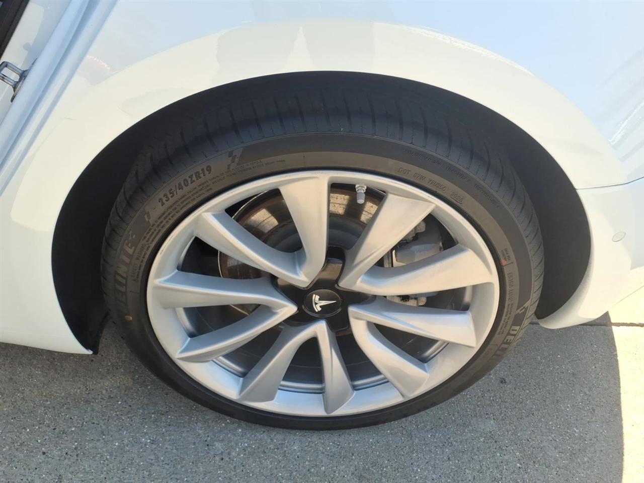 Tesla Model 3 Long Range Battery AWD 2018