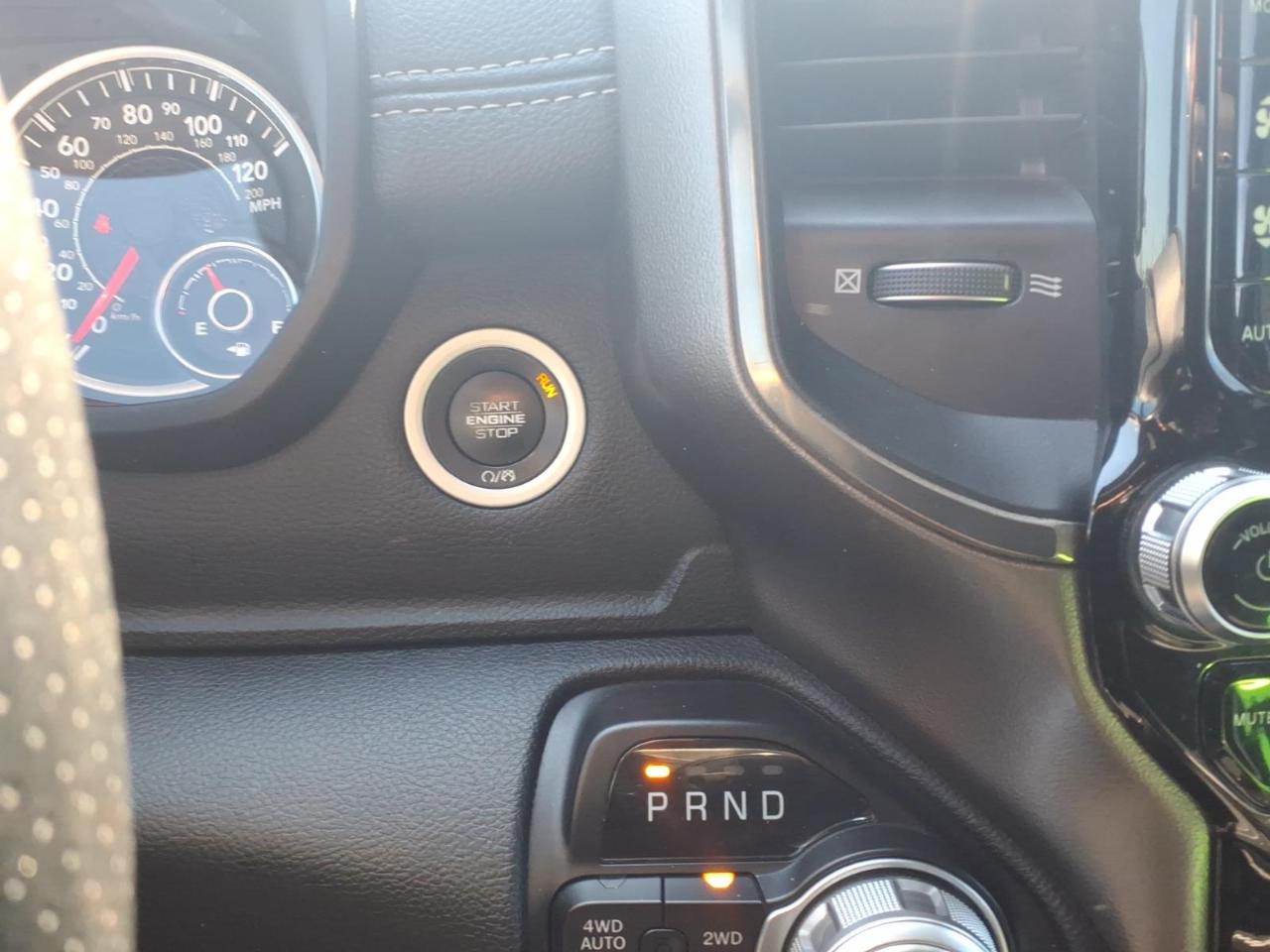 RAM 1500 Sport 4x4 Crew Cab 5'7" Box 2020