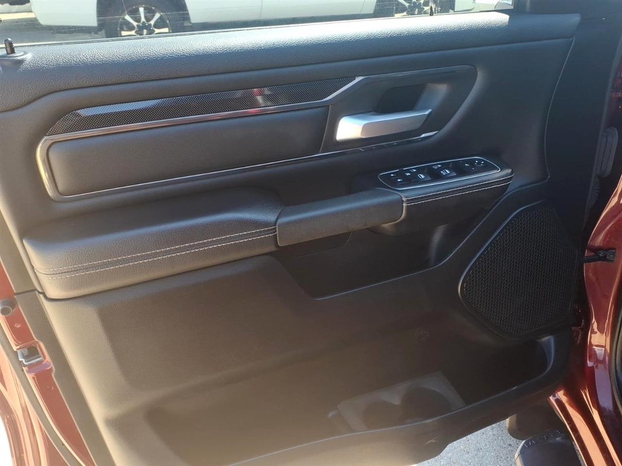 RAM 1500 Sport 4x4 Crew Cab 5'7" Box 2020