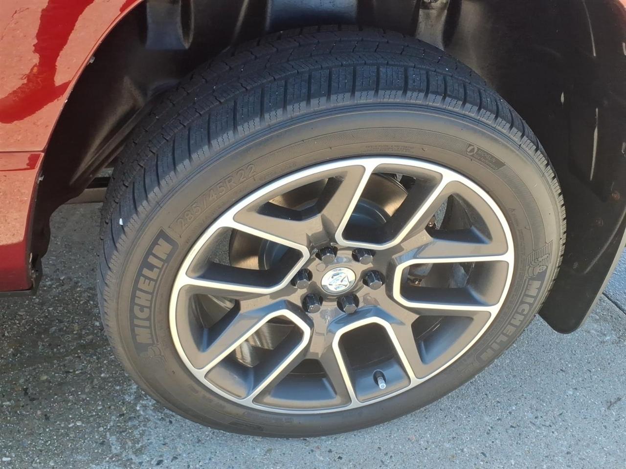 RAM 1500 Sport 4x4 Crew Cab 5'7" Box 2020