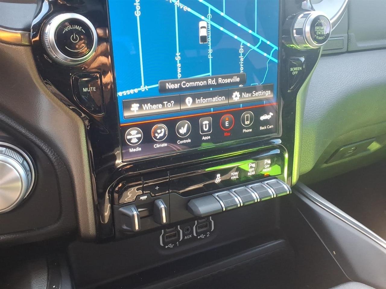 RAM 1500 Sport 4x4 Crew Cab 5'7" Box 2020