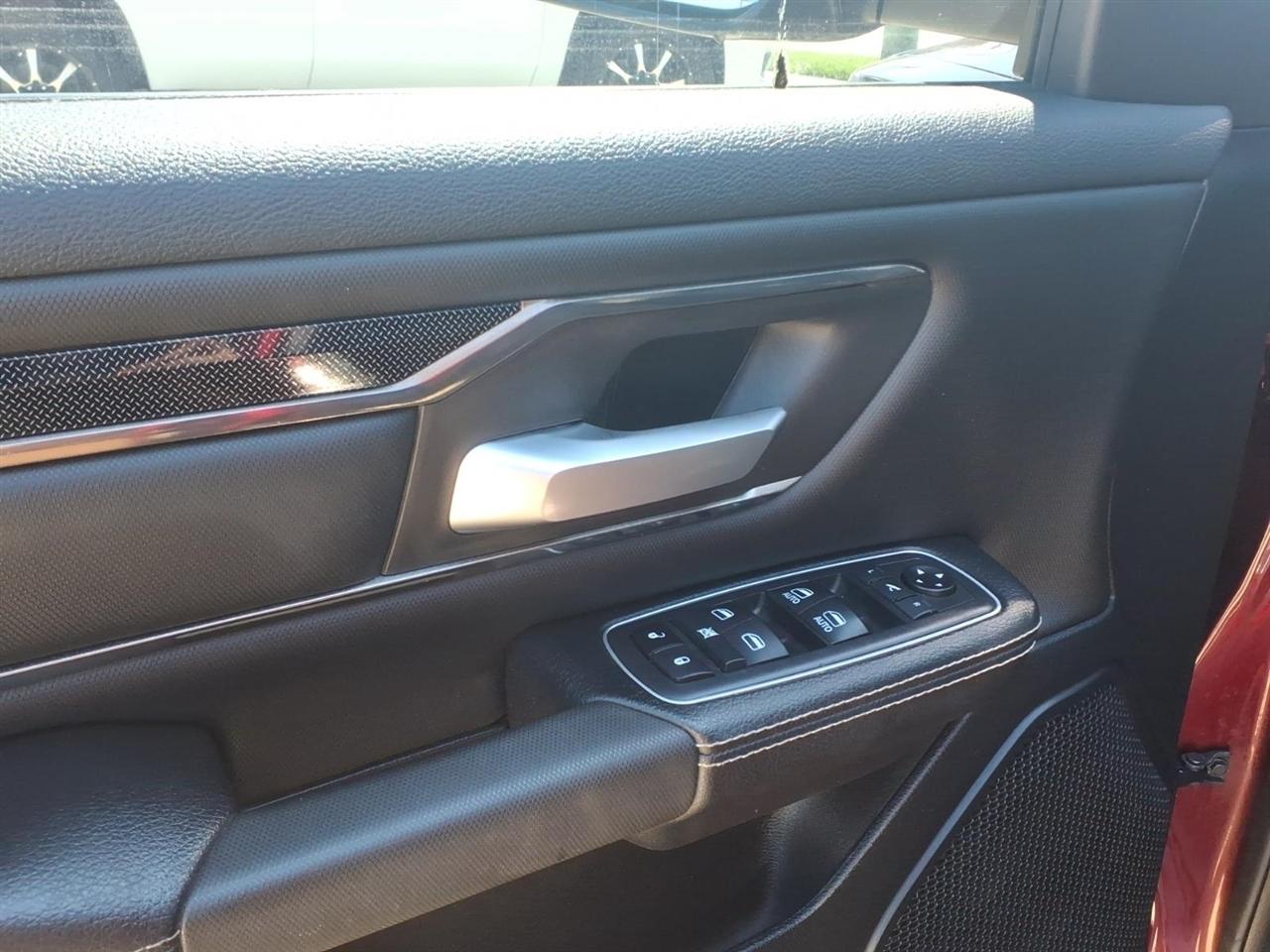 RAM 1500 Sport 4x4 Crew Cab 5'7" Box 2020