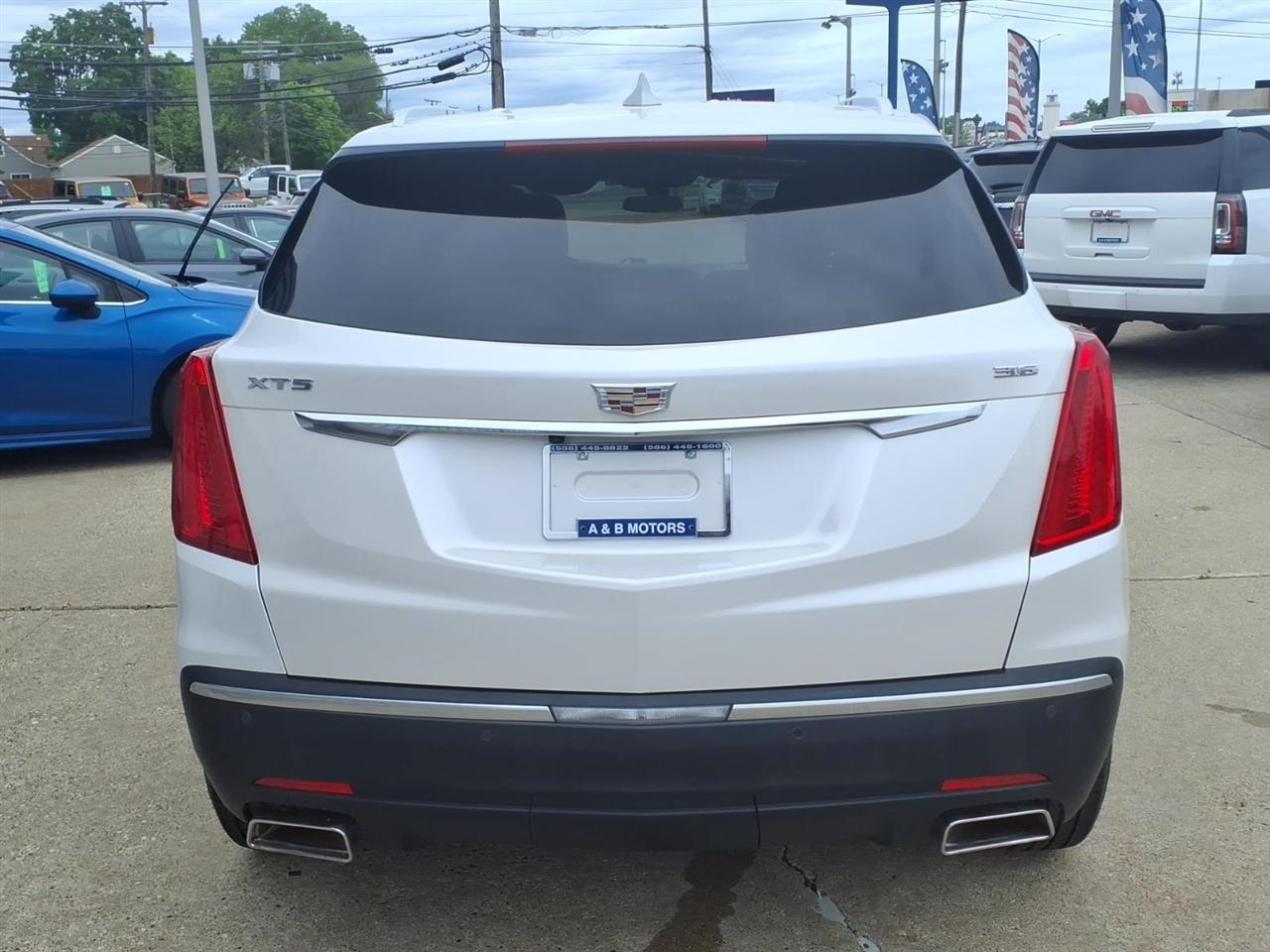 Cadillac XT5 FWD 4dr 2017