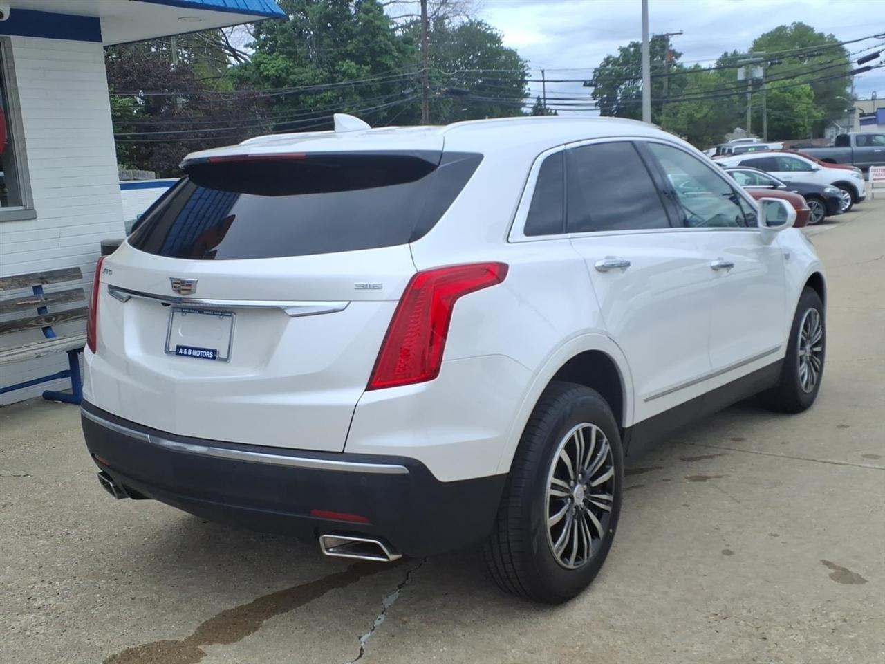 Cadillac XT5 FWD 4dr 2017