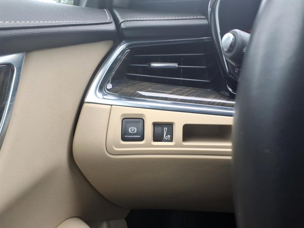 Cadillac XT5 FWD 4dr 2017
