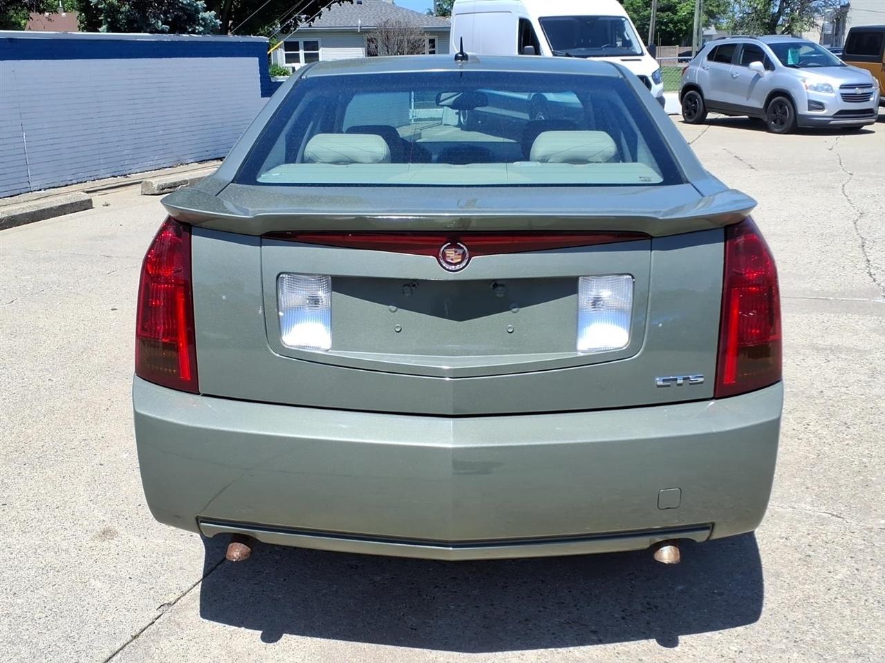 Cadillac CTS 4dr Sdn 3.6L 2005