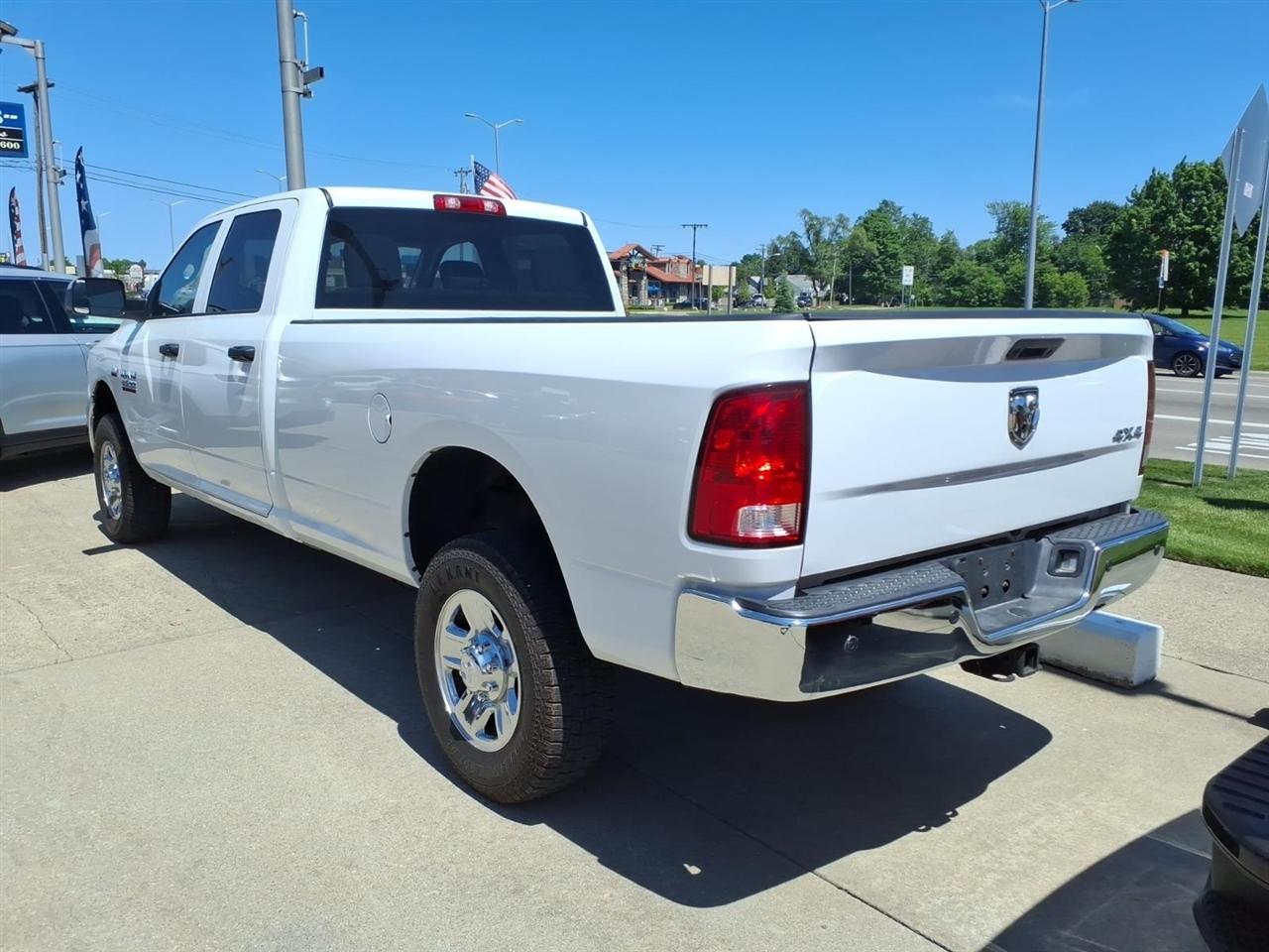 RAM 2500 Tradesman 4x4 Crew Cab 8' Box 2018