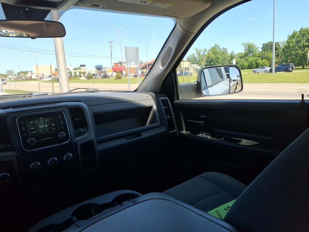 RAM 2500 Tradesman 4x4 Crew Cab 8' Box 2018