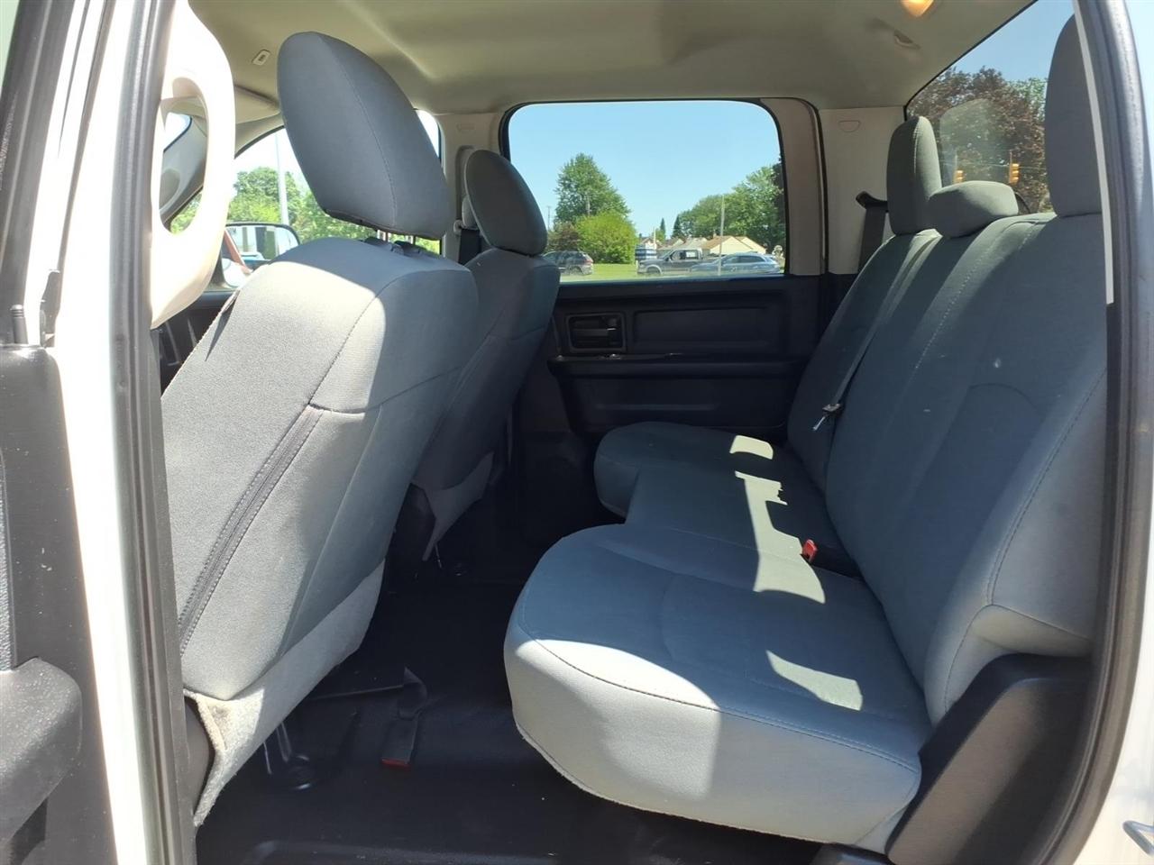 RAM 2500 Tradesman 4x4 Crew Cab 8' Box 2018