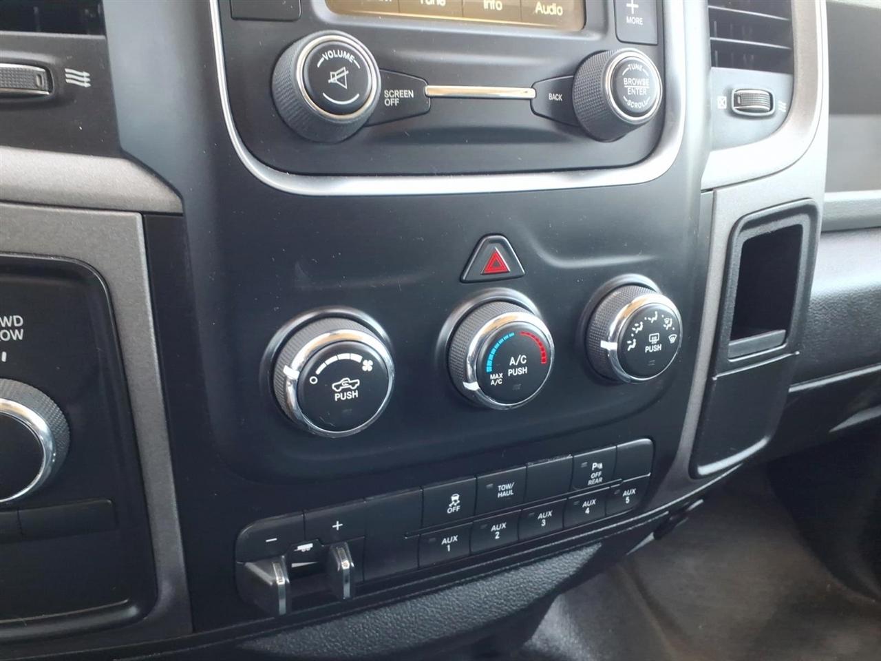 RAM 2500 Tradesman 4x4 Crew Cab 8' Box 2018