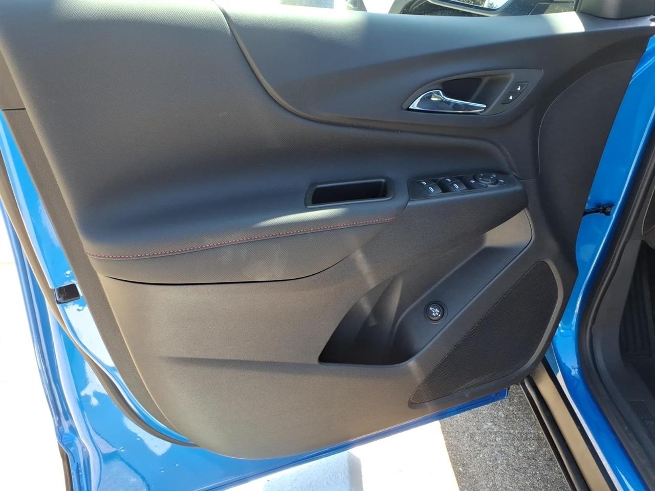 Chevrolet Equinox FWD 4dr RS 2024