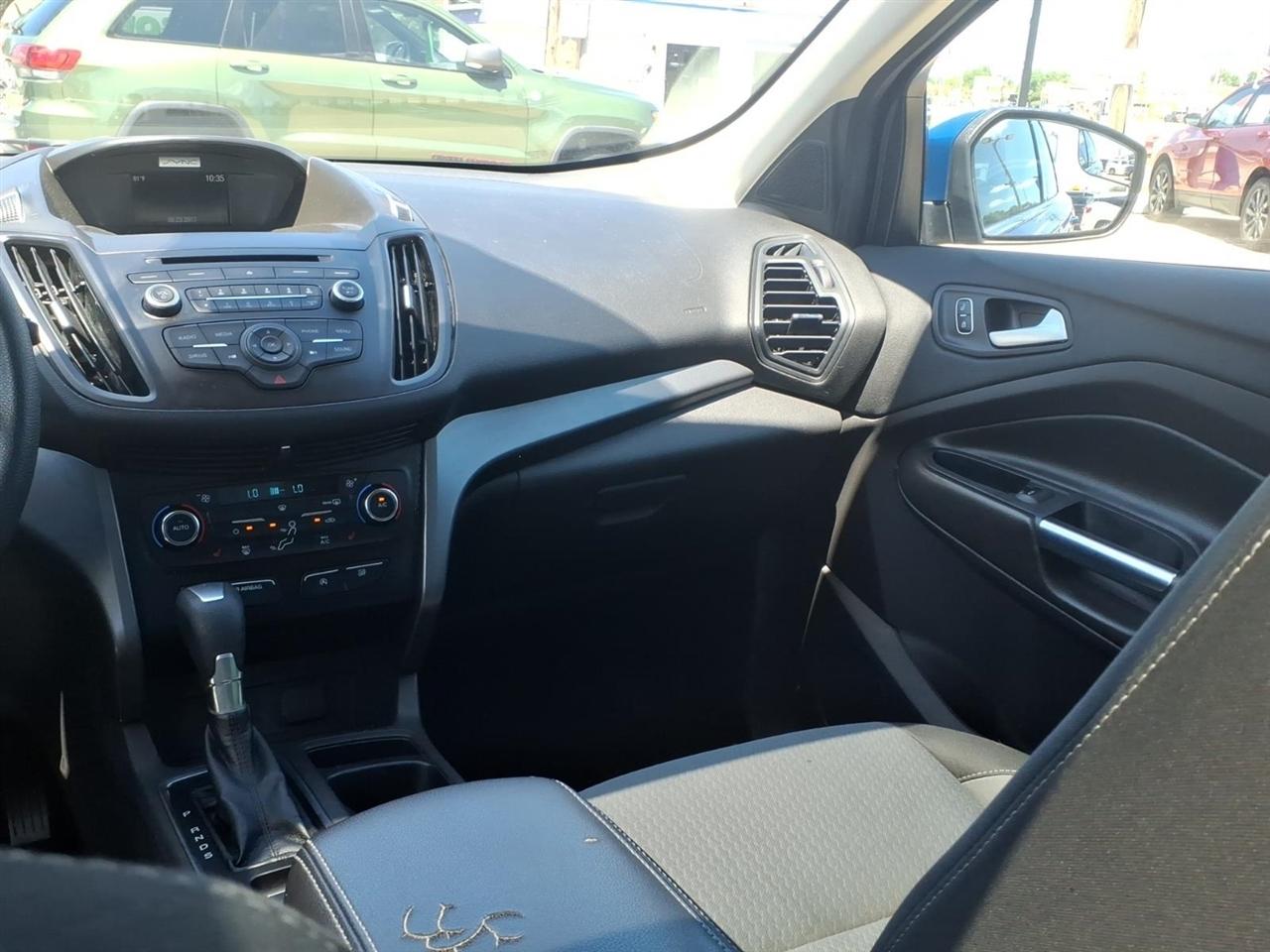Ford Escape SE FWD 2017