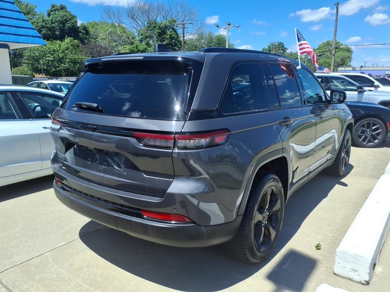 Jeep Grand Cherokee Altitude 4x4 2023