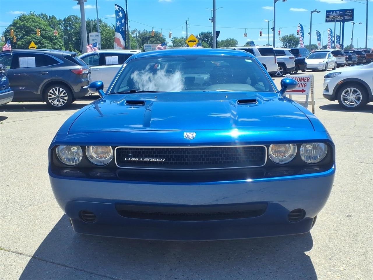 Dodge Challenger 2dr Cpe SE 2009