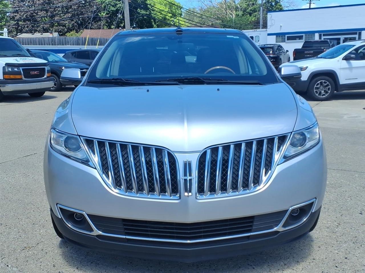 Lincoln MKX AWD 4dr 2012