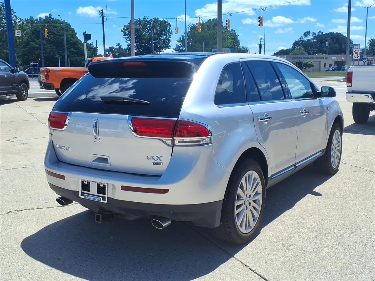 Lincoln MKX AWD 4dr 2012