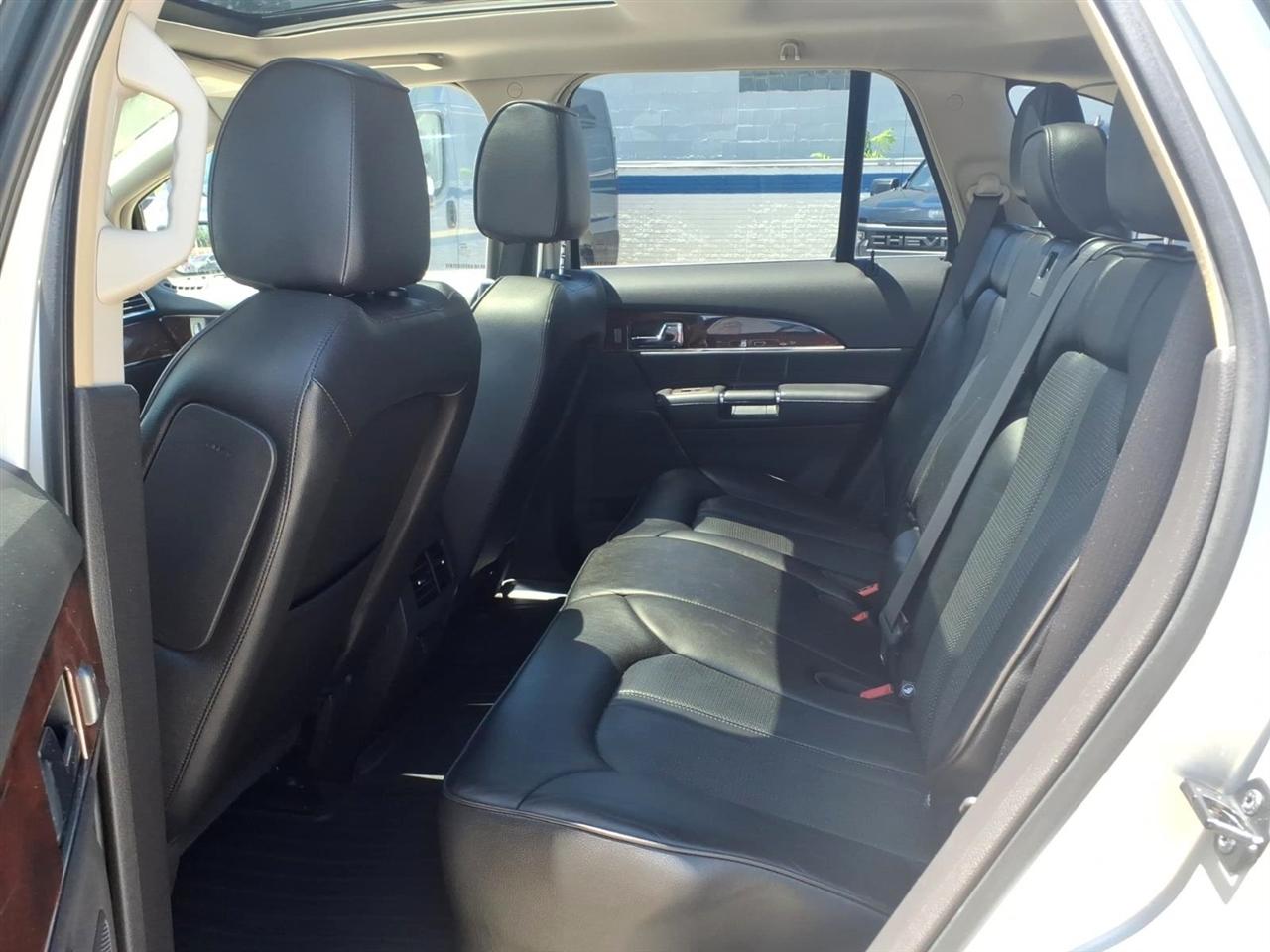 Lincoln MKX AWD 4dr 2012