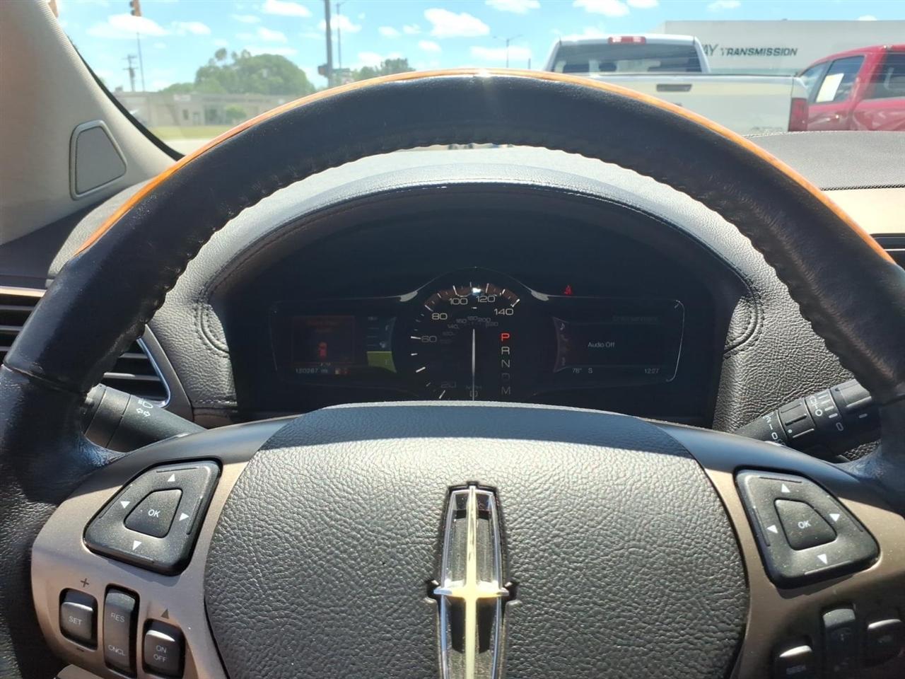 Lincoln MKX AWD 4dr 2012