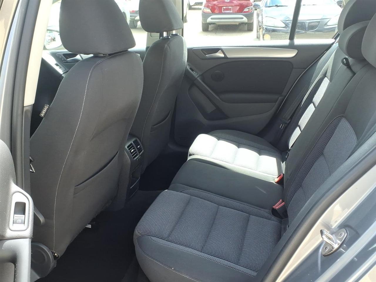 Volkswagen Golf 4dr HB Auto PZEV 2014
