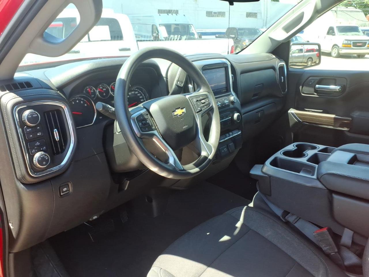 Chevrolet Silverado 1500 4WD Crew Cab 157" LT 2020