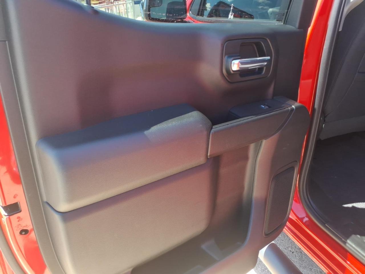 Chevrolet Silverado 1500 4WD Crew Cab 157" LT 2020
