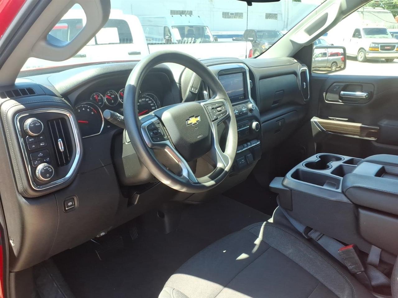 Chevrolet Silverado 1500 4WD Crew Cab 157" LT 2020