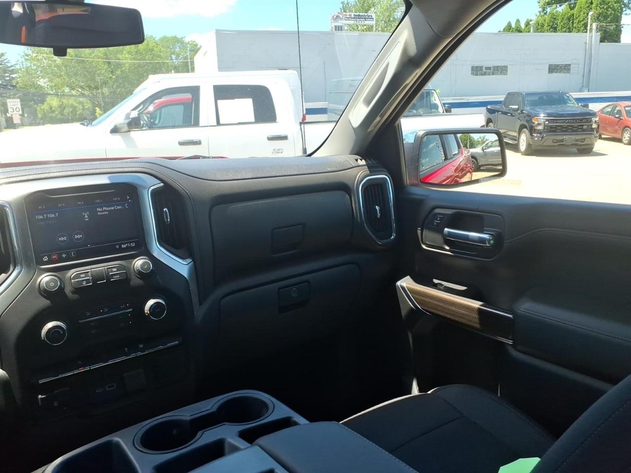 Chevrolet Silverado 1500 4WD Crew Cab 157" LT 2020
