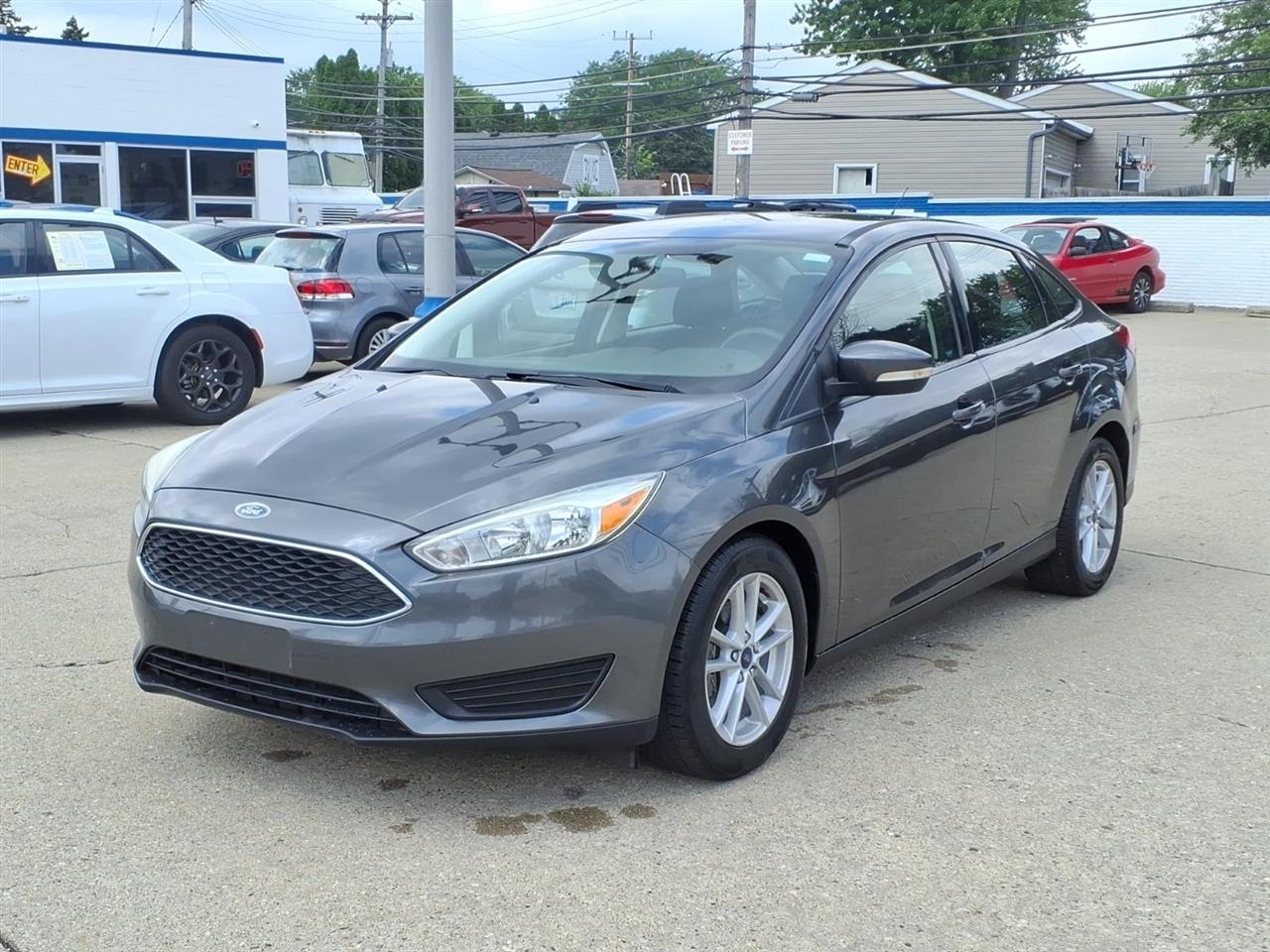 Ford Focus SE Sedan 2017