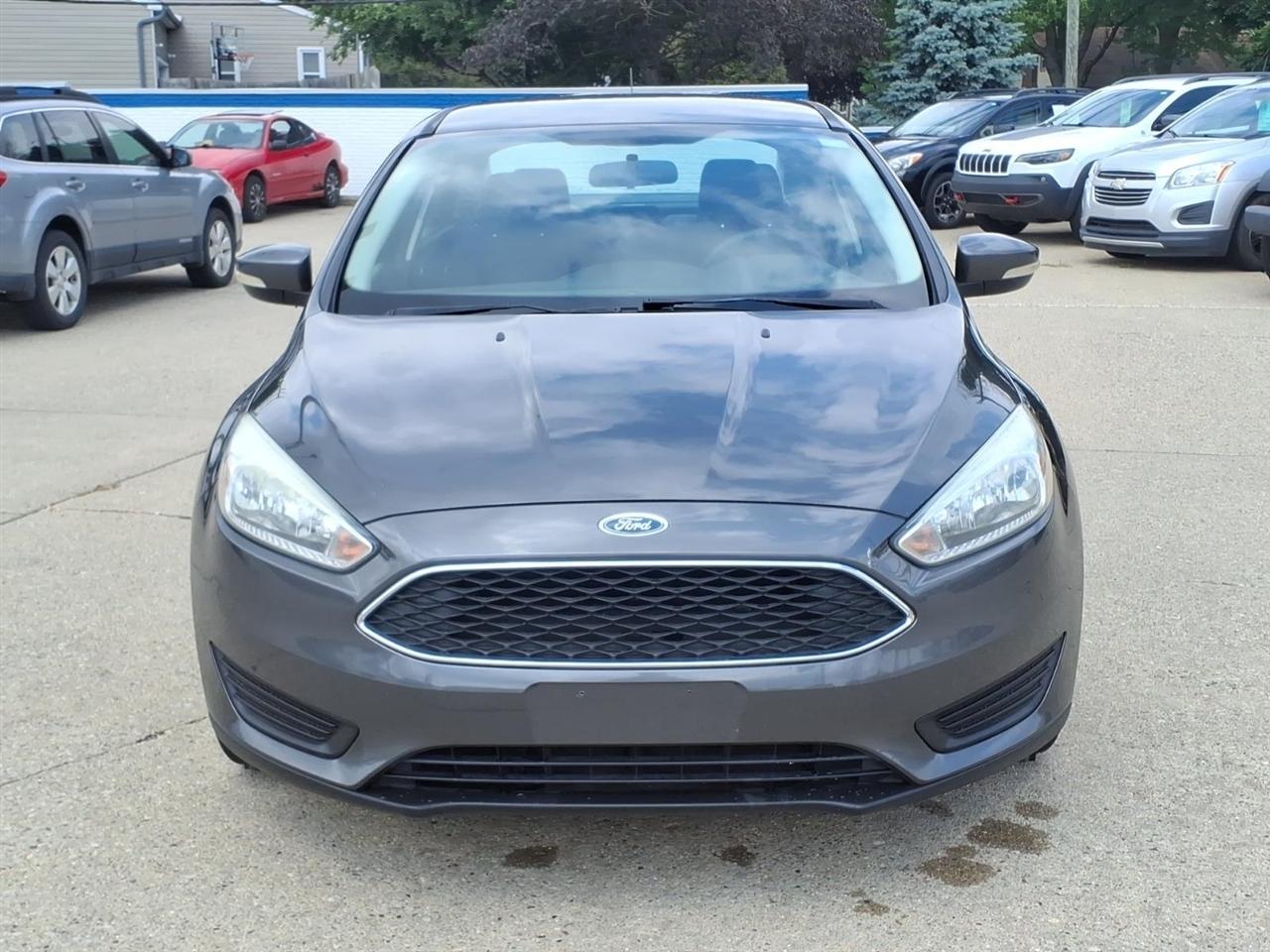 Ford Focus SE Sedan 2017