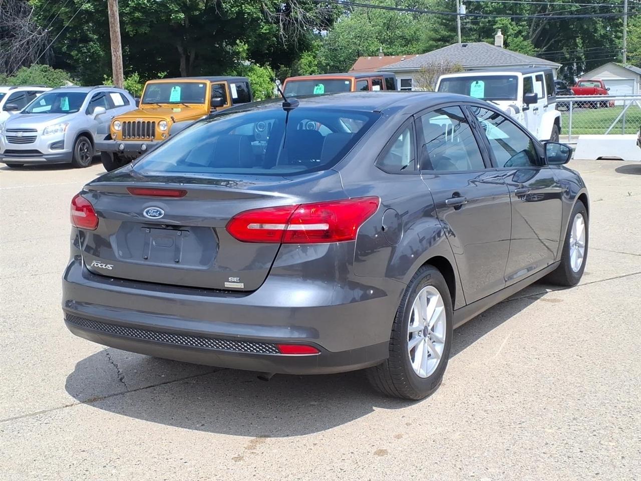 Ford Focus SE Sedan 2018