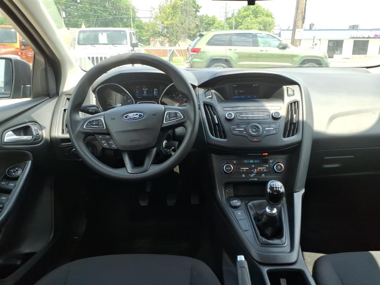 Ford Focus SE Sedan 2018