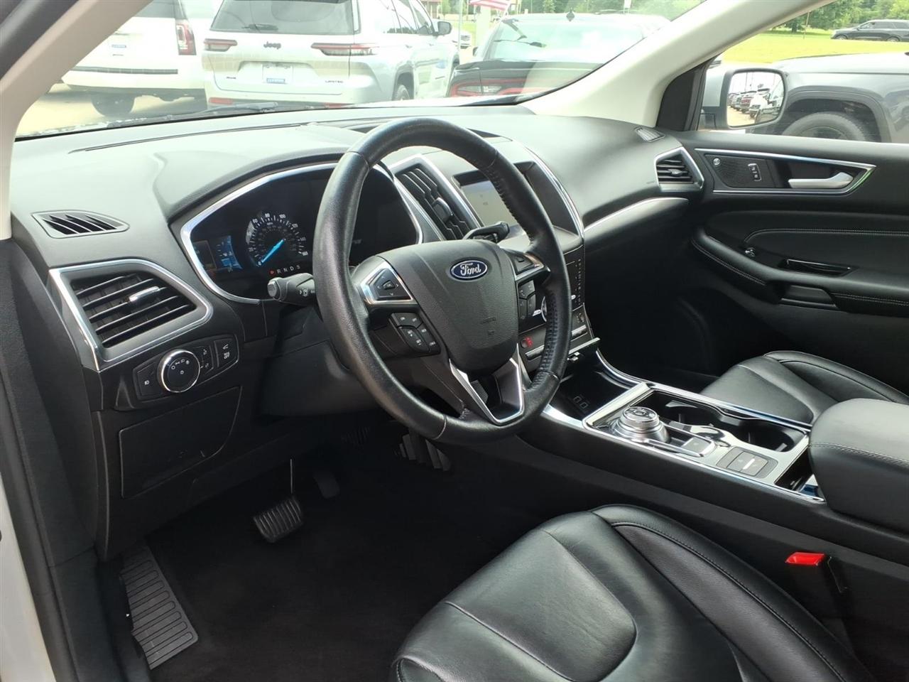 Ford Edge Titanium FWD 2020