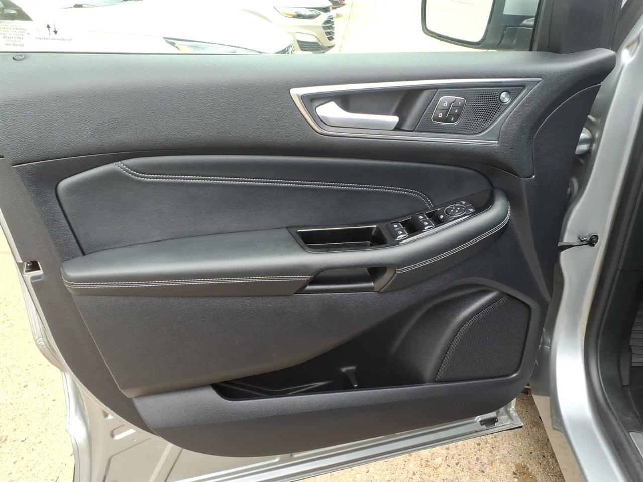 Ford Edge Titanium FWD 2020