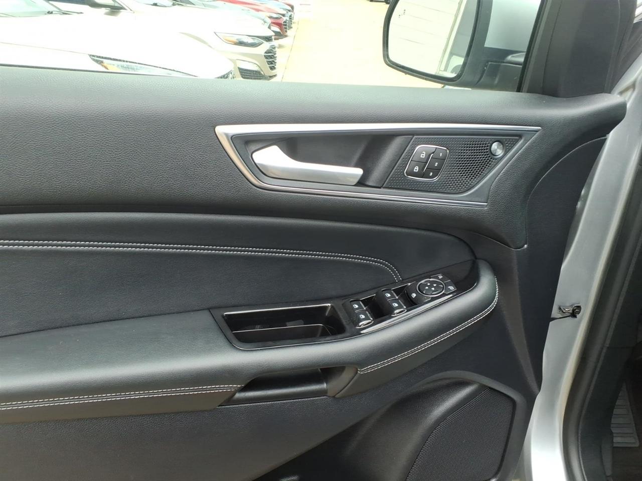Ford Edge Titanium FWD 2020