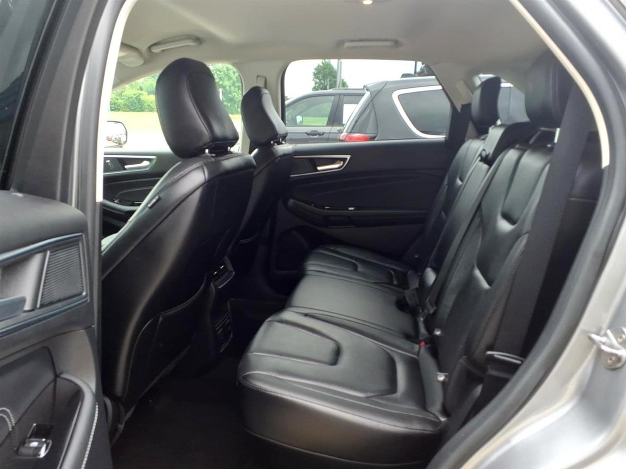 Ford Edge Titanium FWD 2020